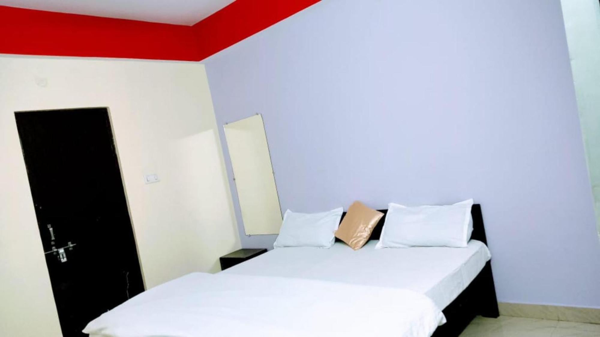Goroomgo The Shivay Guest House Inn Varanasi Exterior photo