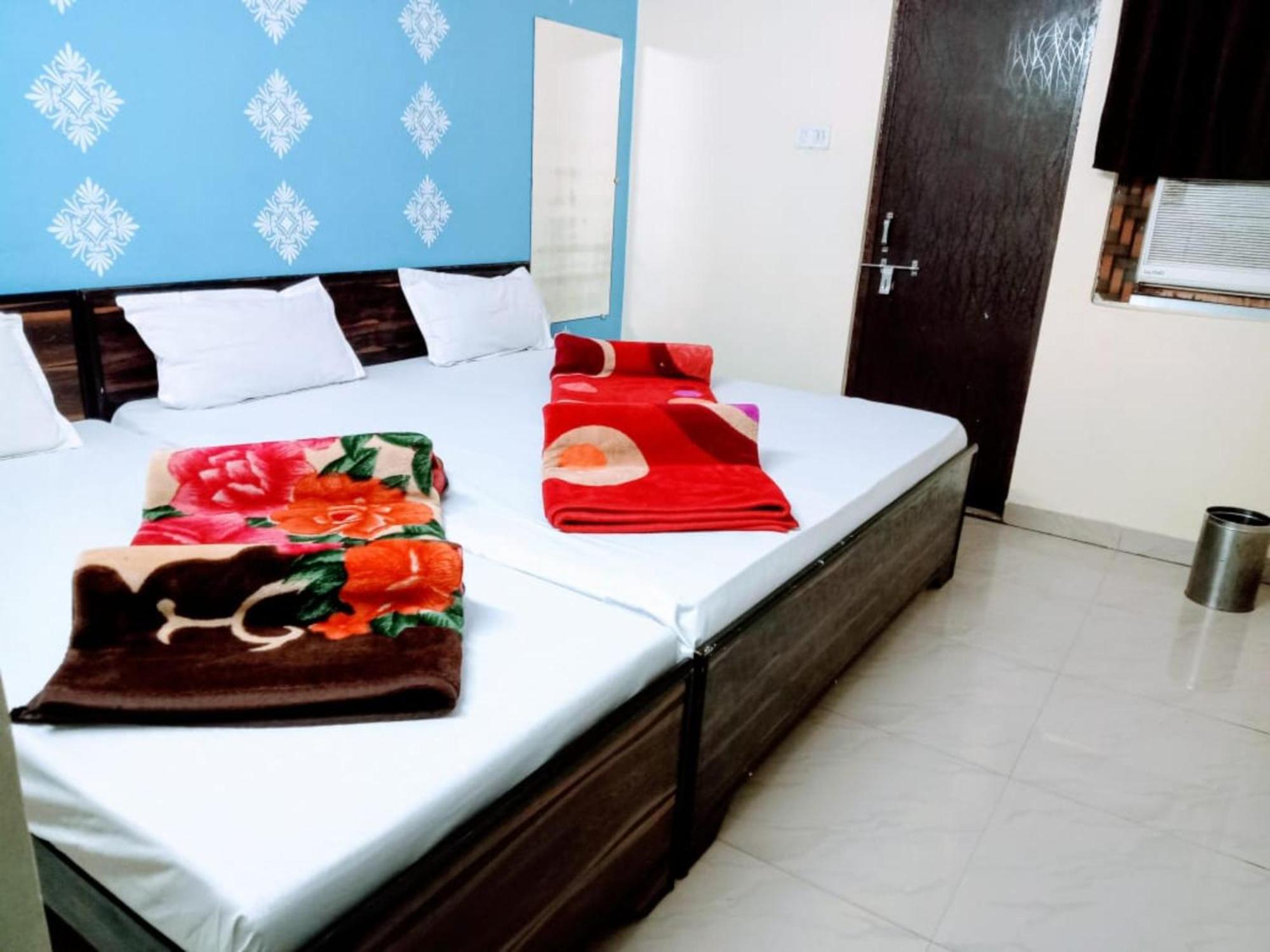 Goroomgo The Shivay Guest House Inn Varanasi Exterior photo